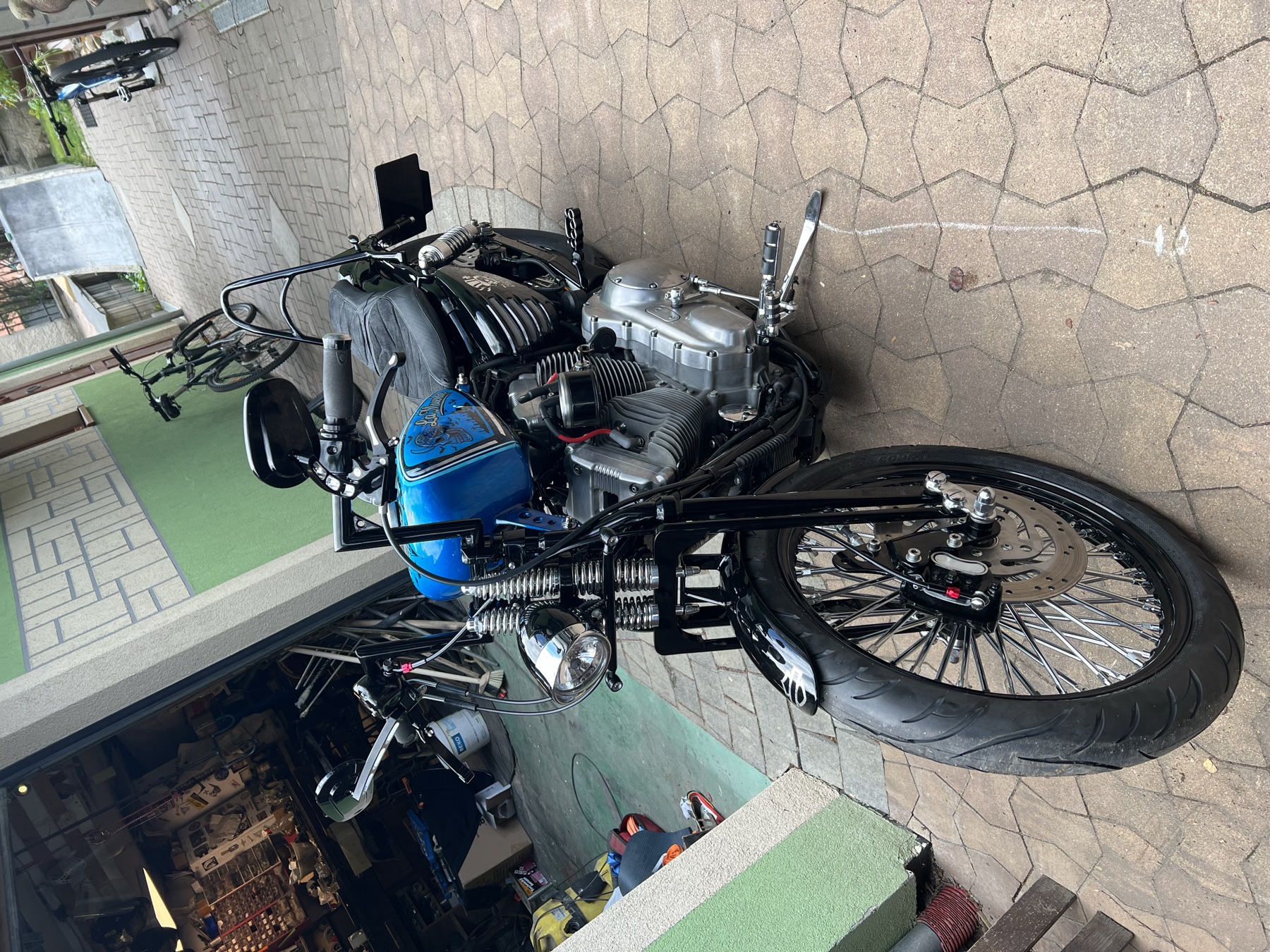 Zakázkový motocykl a řemeslný detail GOAART – realizace 12