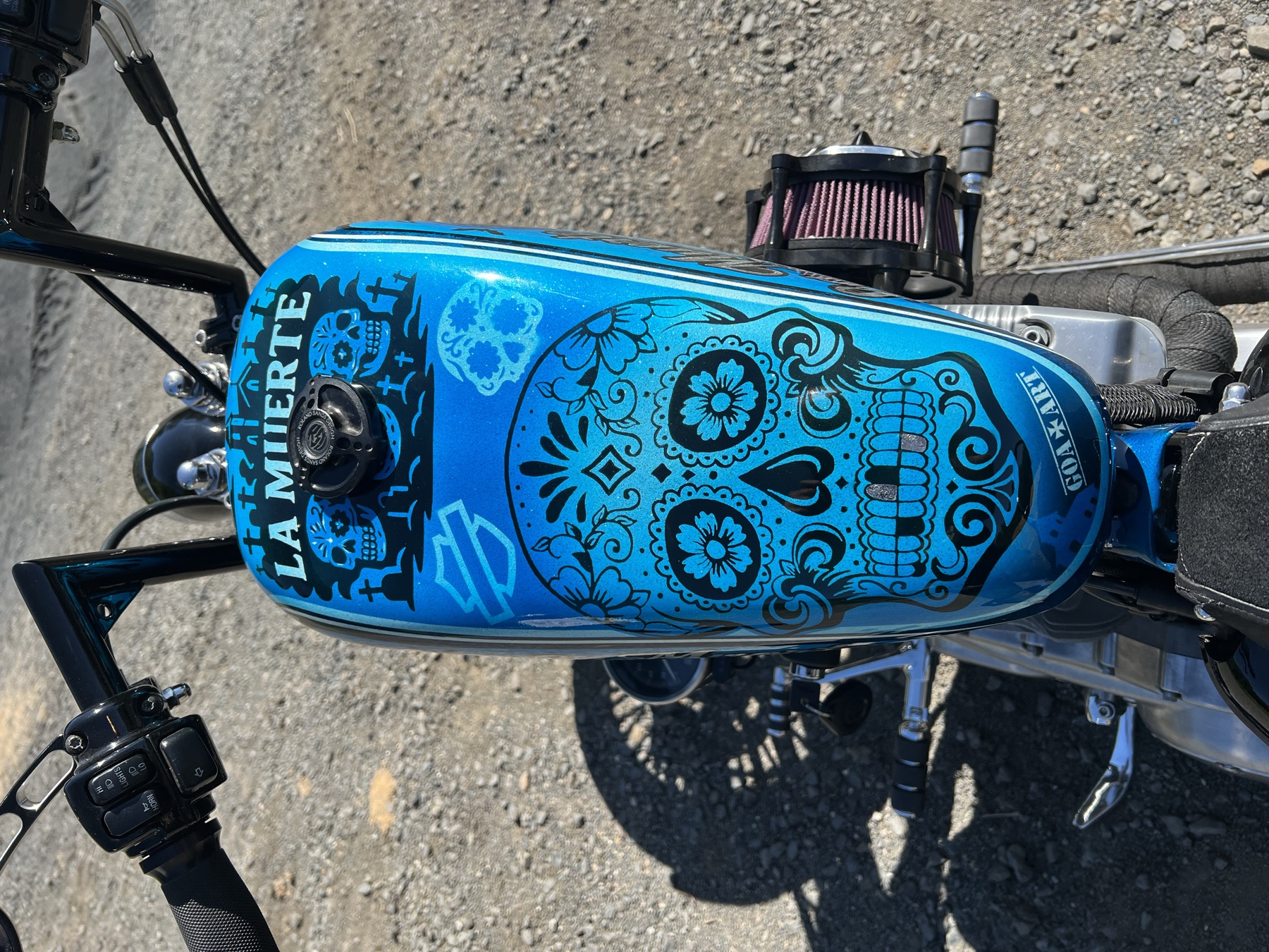 Zakázkový motocykl a řemeslný detail GOAART – realizace 16